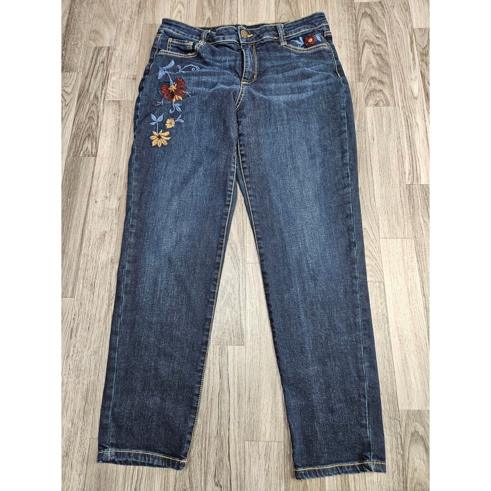 St. Johns Bay Jeans Womens 8 Blue Floral Embroidered Straight Leg Denim